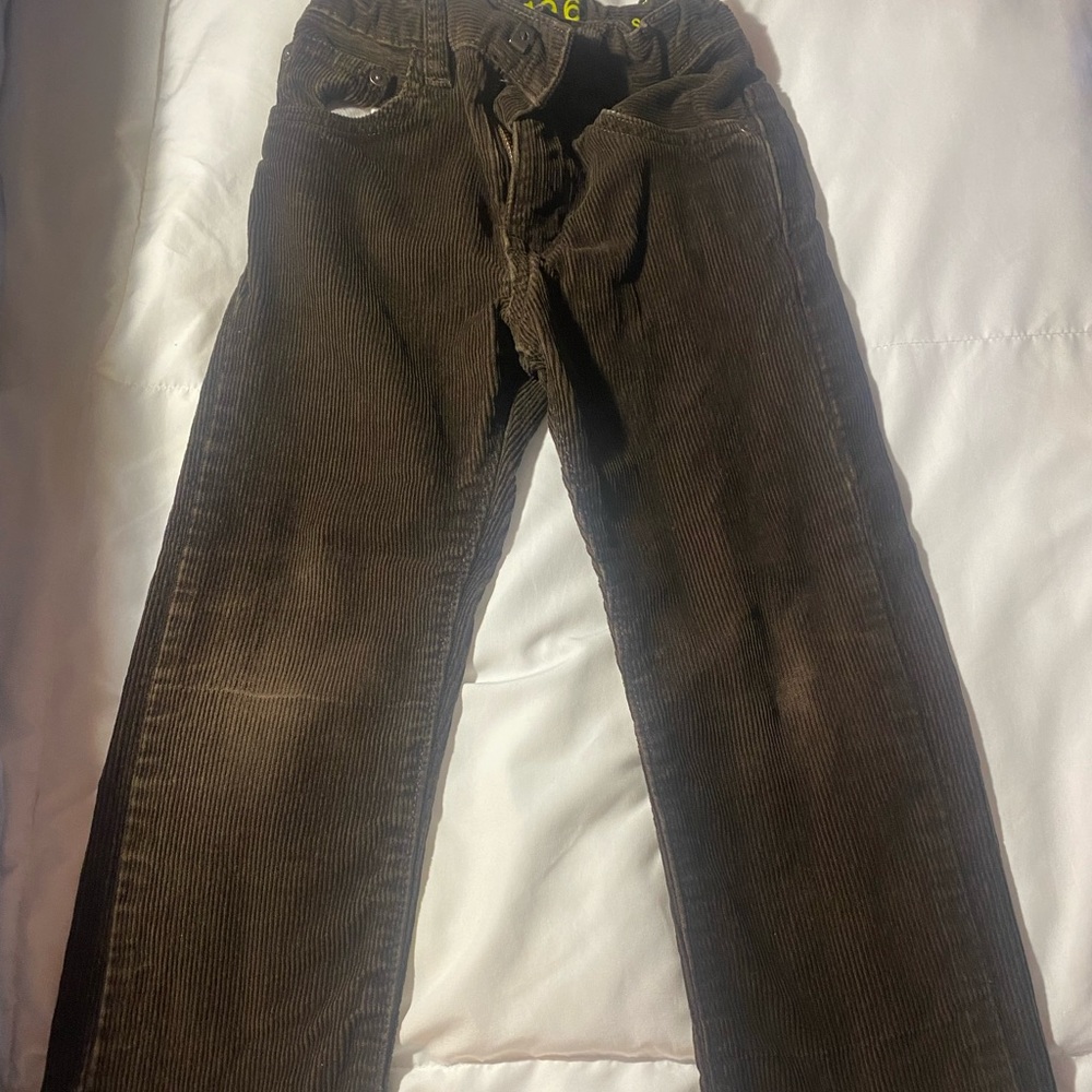 Brown boys gap cords